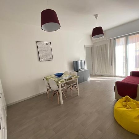 Gianluca Apartments 7A Finale Ligure Buitenkant foto